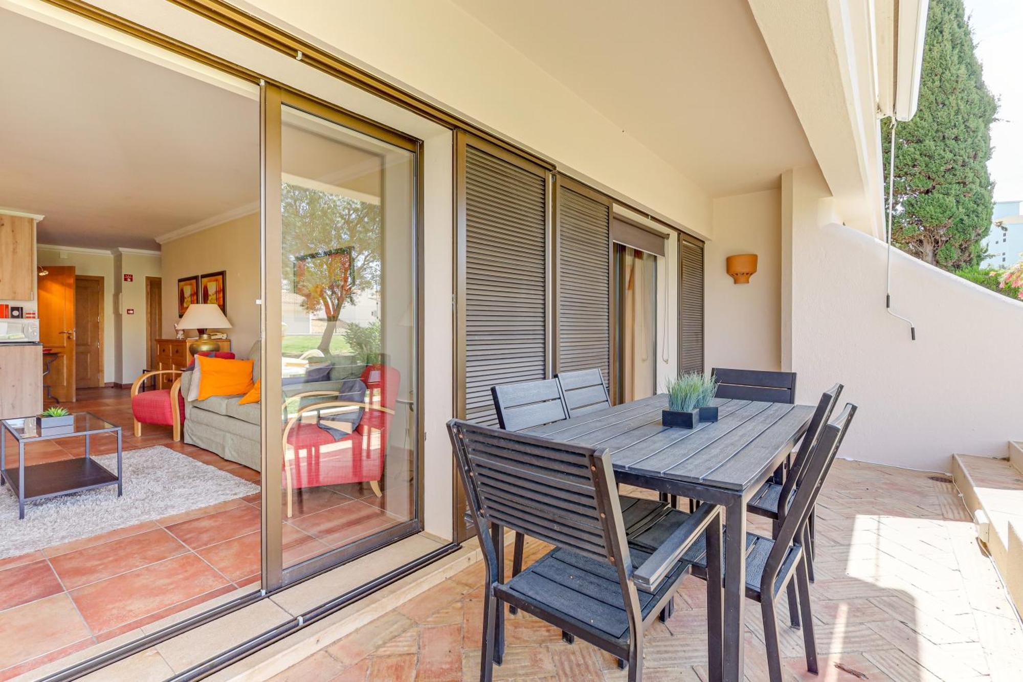 Apartment With 2 Bedrooms, 2M To The Beach Armação de Pêra Exteriér fotografie