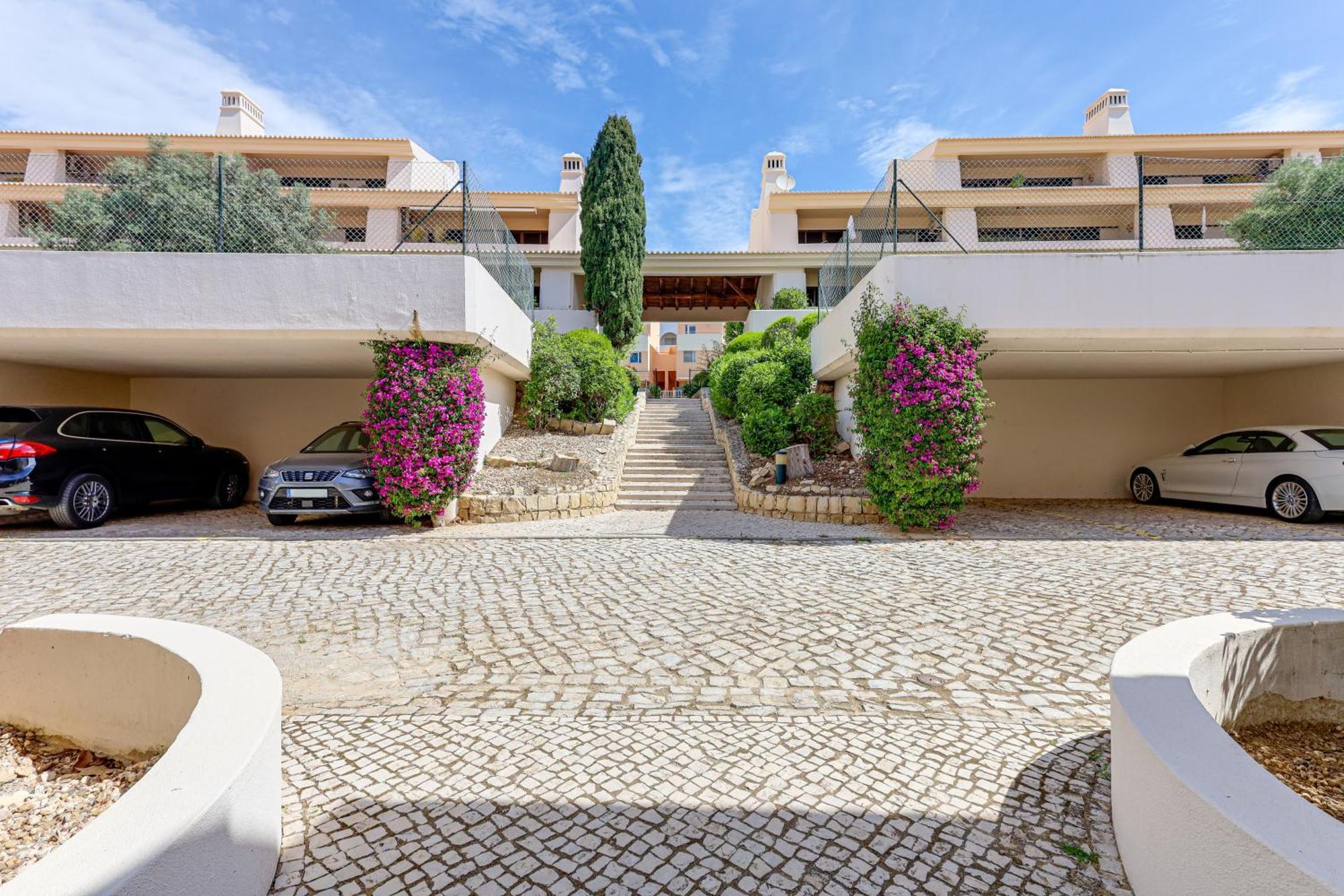 Apartment With 2 Bedrooms, 2M To The Beach Armação de Pêra Exteriér fotografie